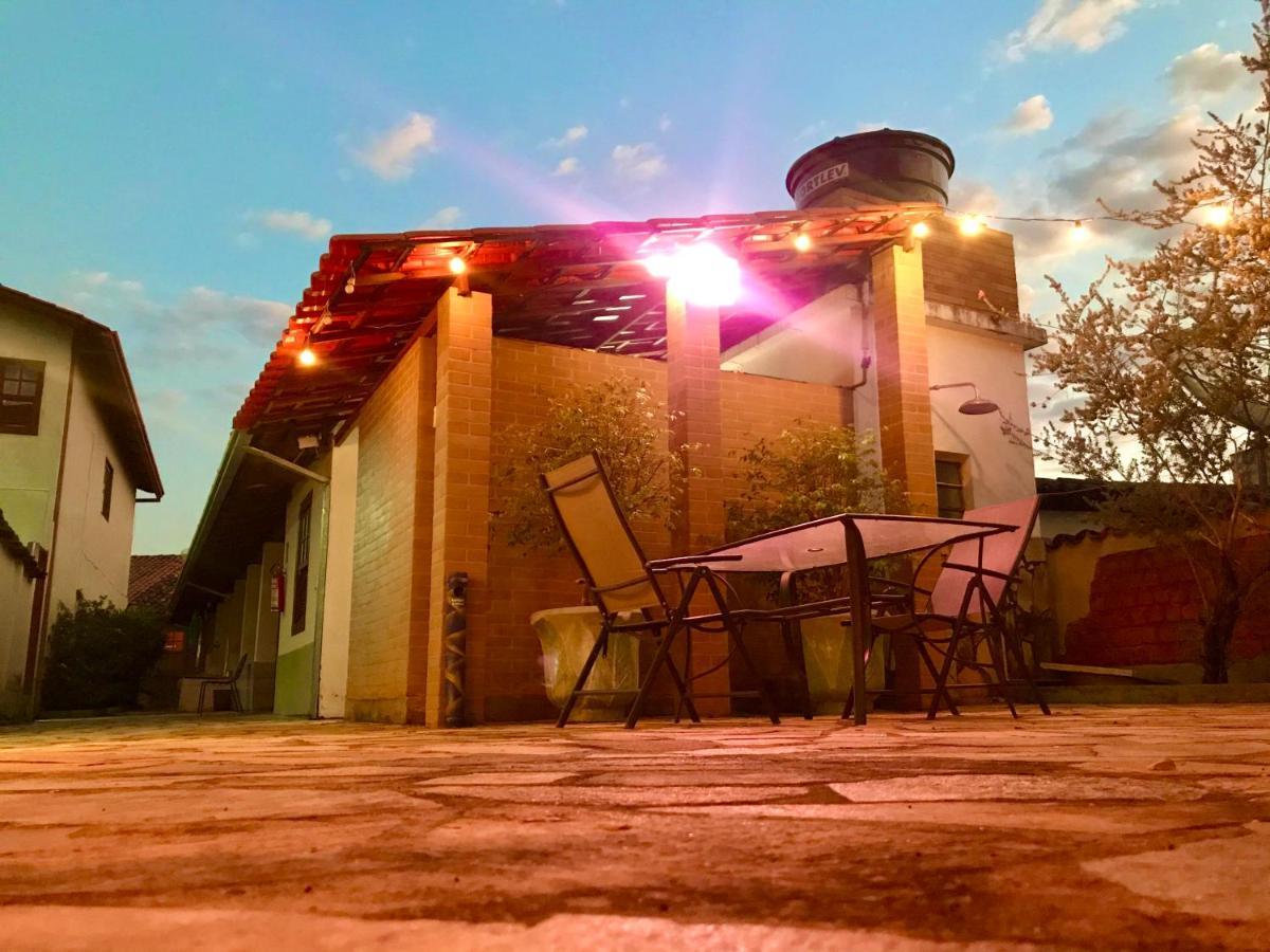 Hostel Rua Direita Pirenópolis Екстериор снимка